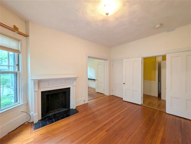 6 Hurlbut St, Neighborhood Nine