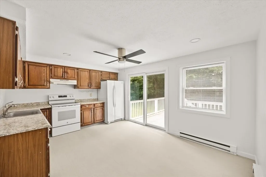 9 Village Way, Norton