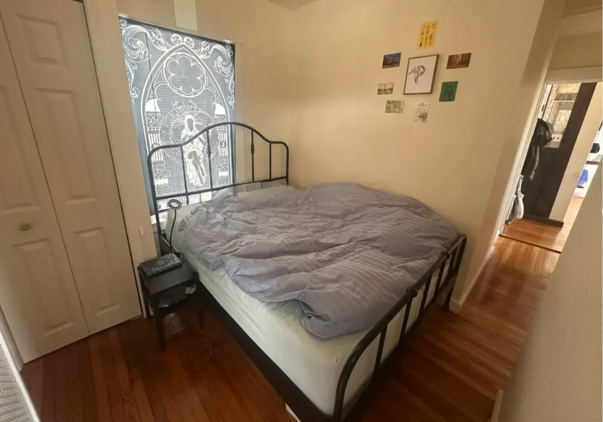 550 Broadway, Magoun Square