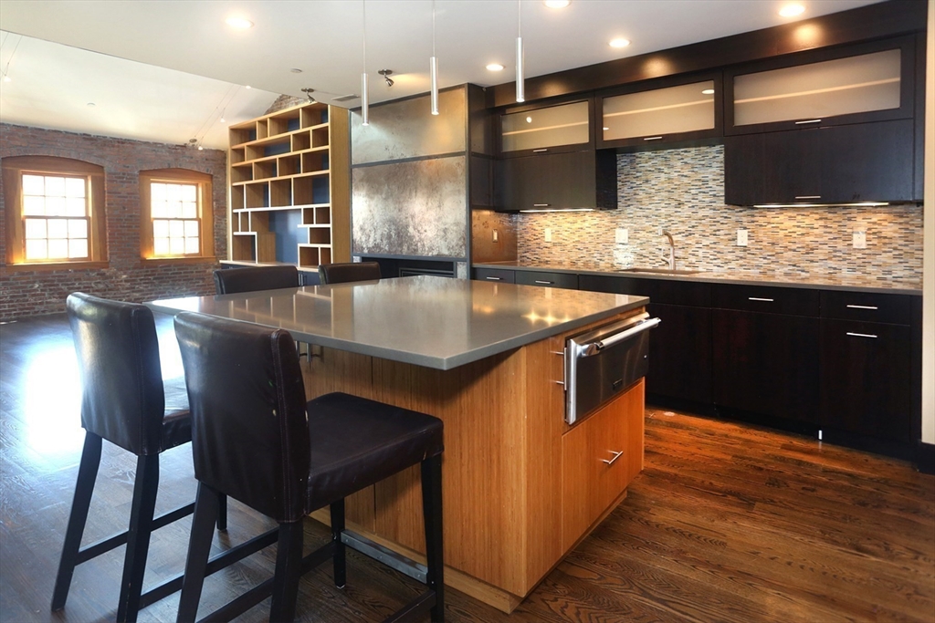 54 State, Newburyport