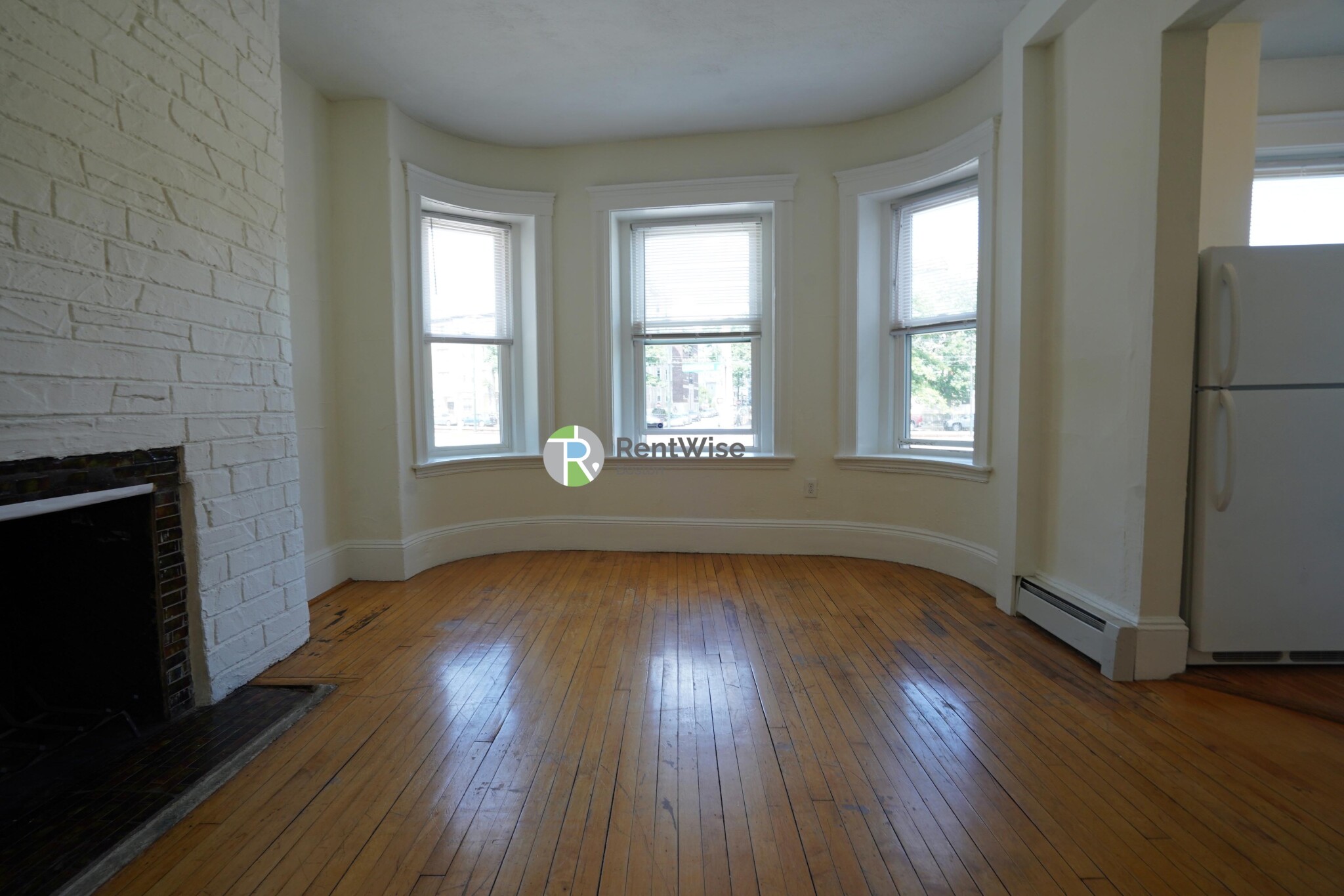 1322 Commonwealth Ave, Brighton