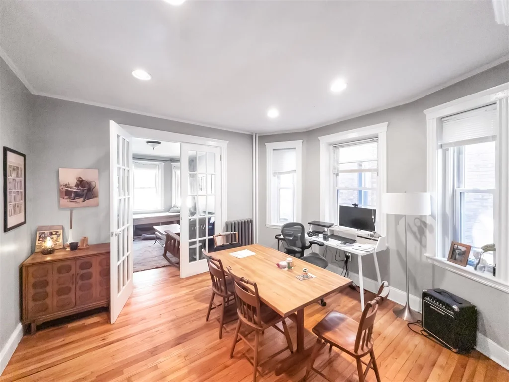593 Centre St, Jamaica Plain