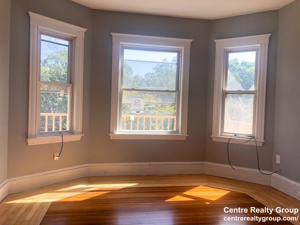 4843 Washington, West Roxbury