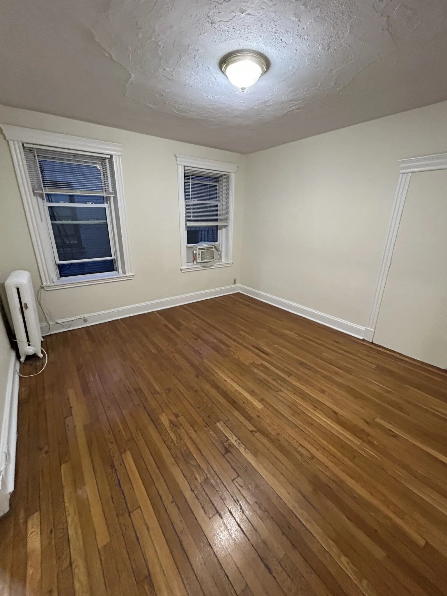 364 Riverway, Mission Hill