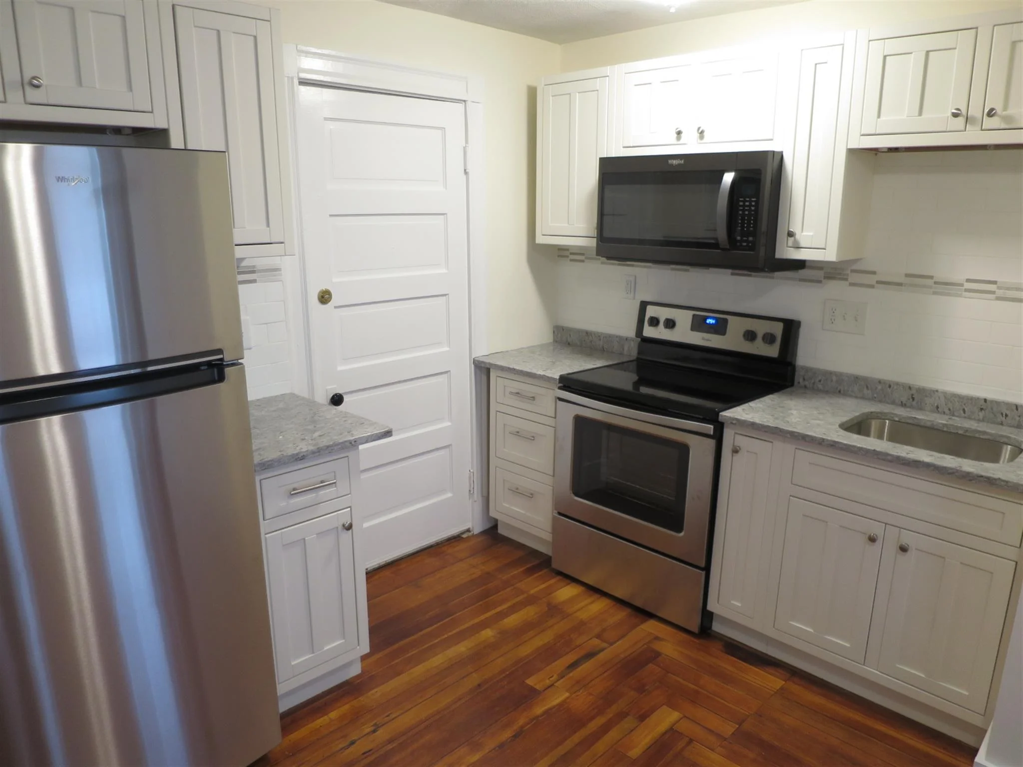 14 Garrison Ave, West Somerville