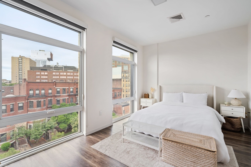 839 Beacon St, Fenway