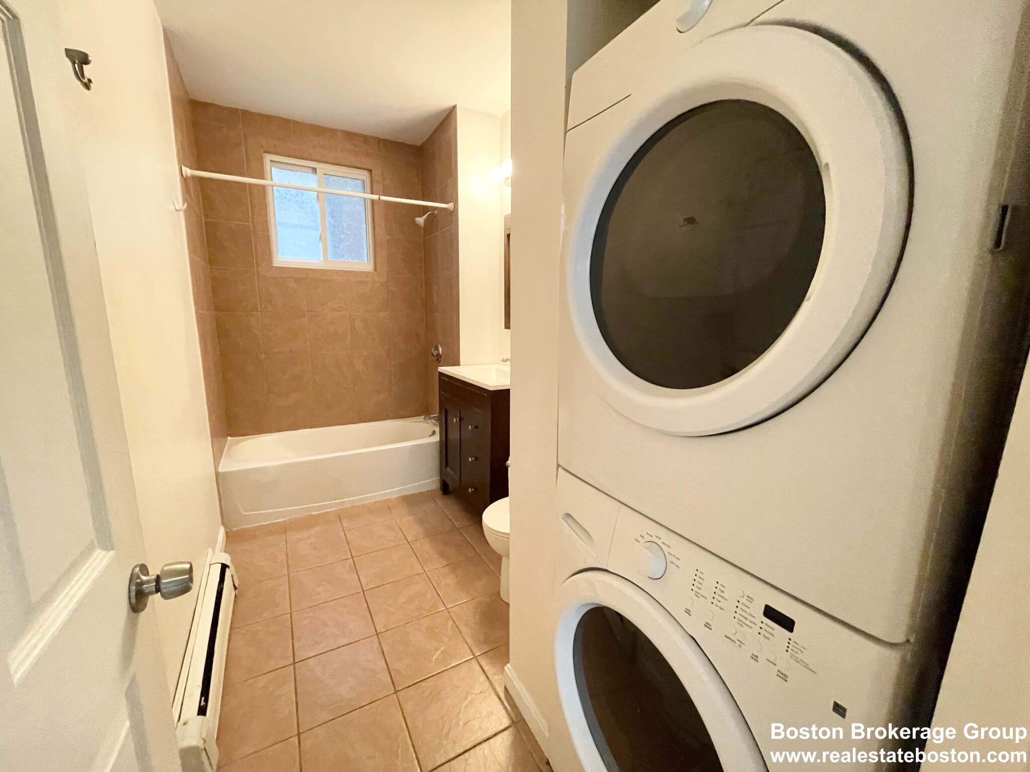 52 Delle Ave, Mission Hill