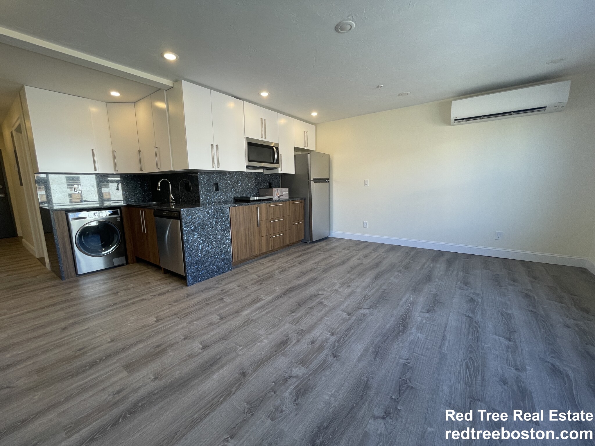 1028 Commonwealth Ave, Boston