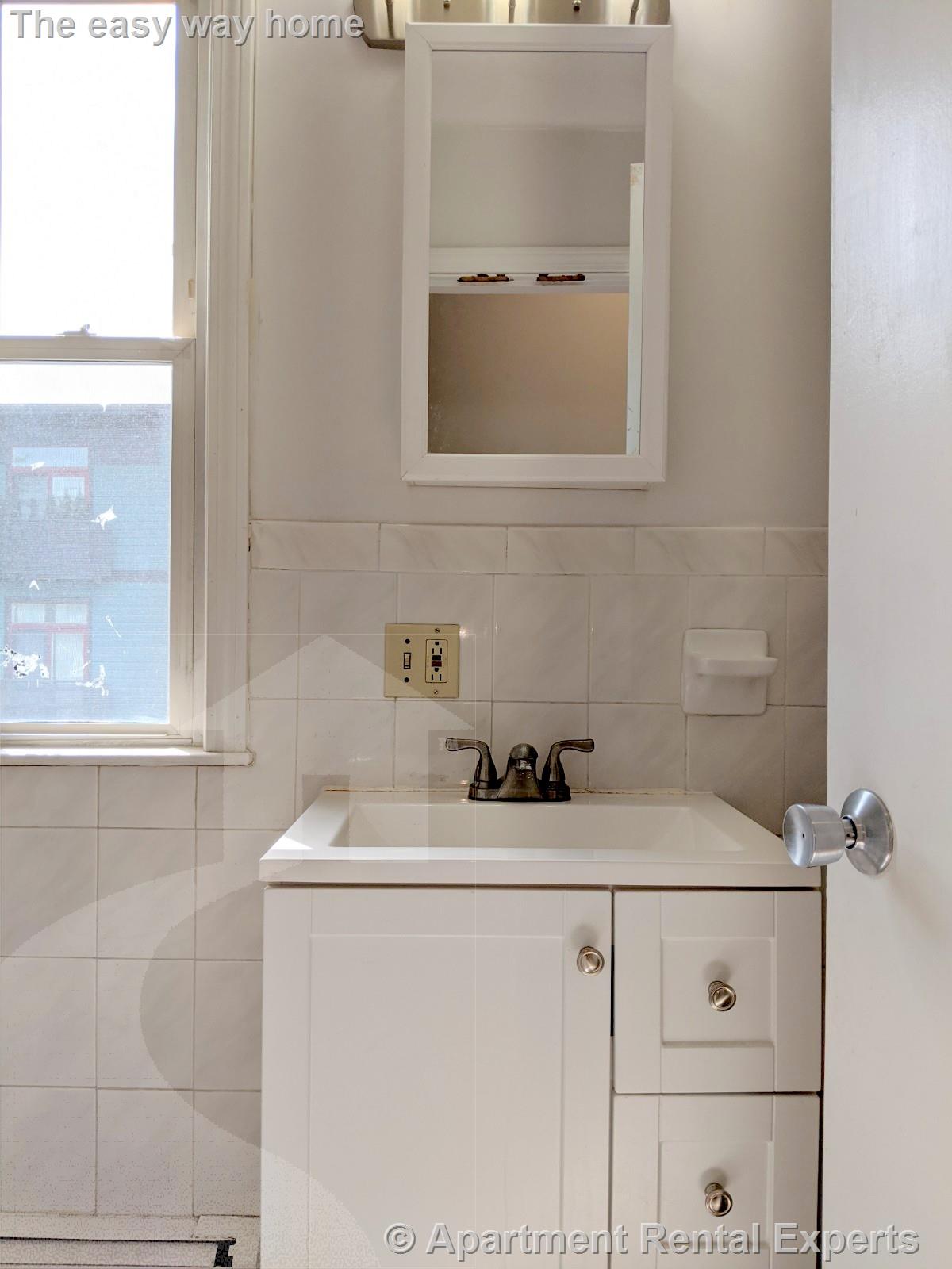 392 Washington St, Ward Two