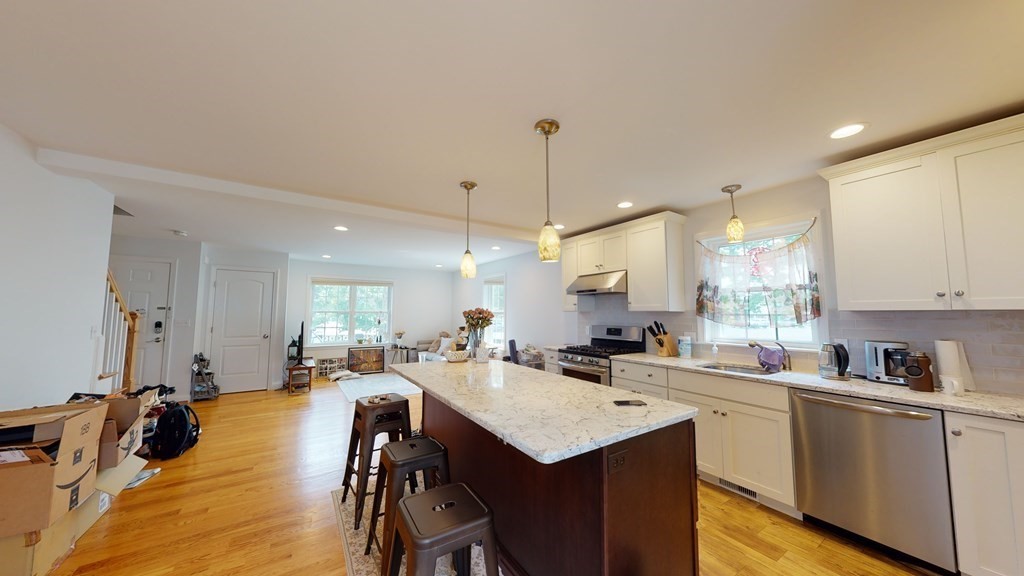 28 Woodruff Ave, Medford