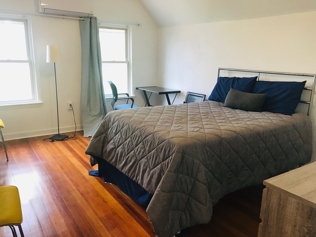 5 Lexington Ave, Powder House Square