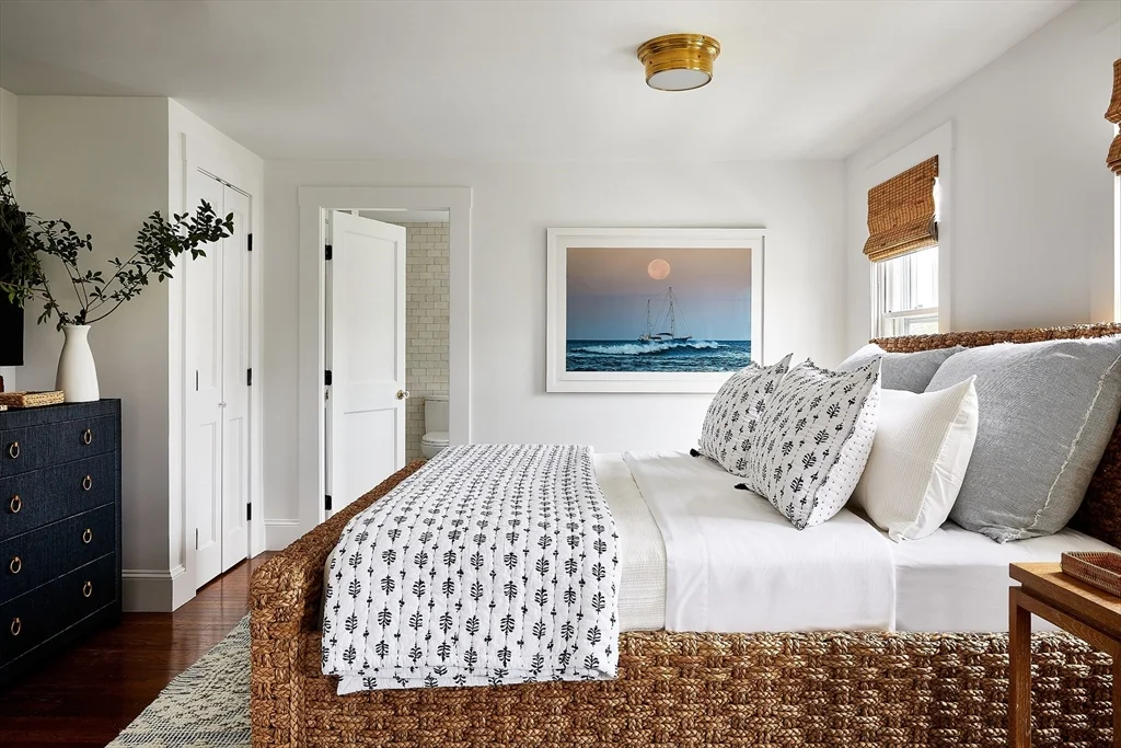 3 North Beach St, Brant Point