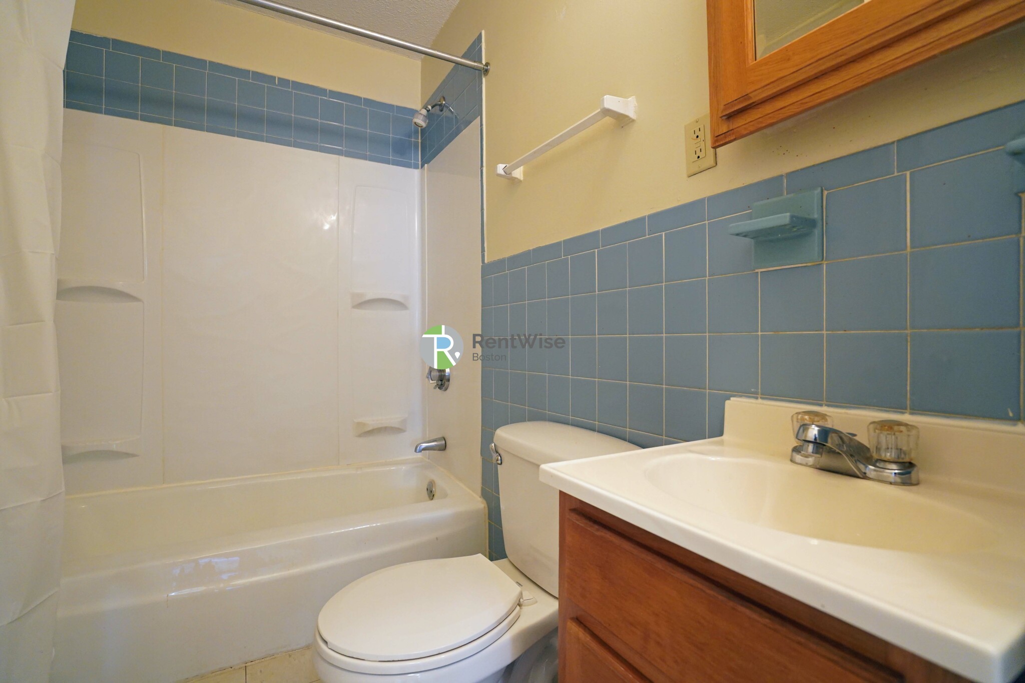 1132 Commonwealth Ave, North Brookline