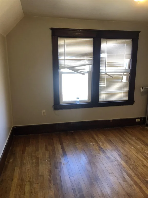 19 Summerhill Ave, Worcester