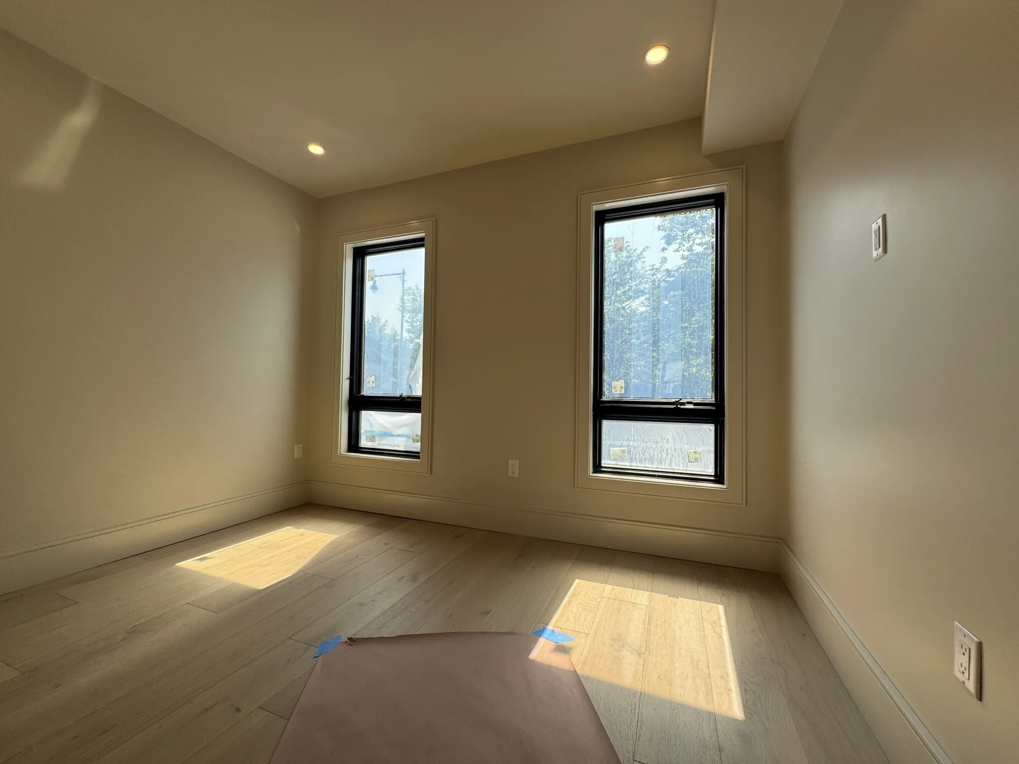 300 Franklin St, Riverside