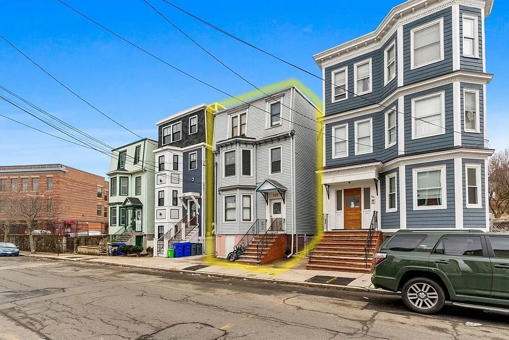 225 East Eagle St, East Boston