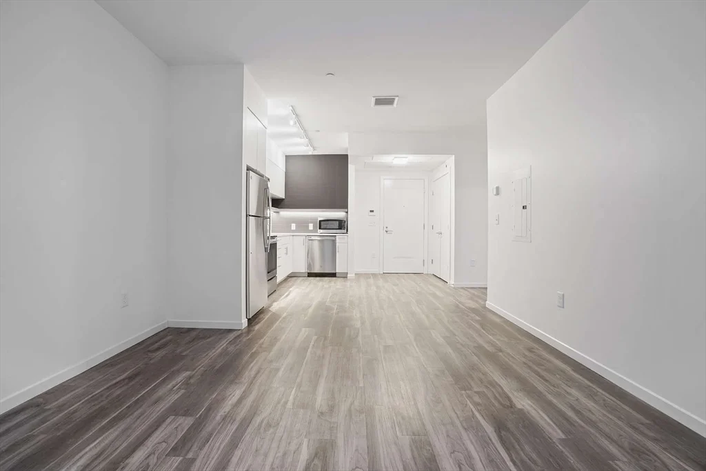 839 Beacon St, Fenway