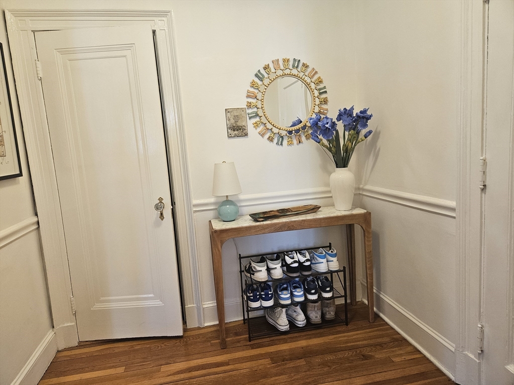 77 Martin St, Neighborhood Nine