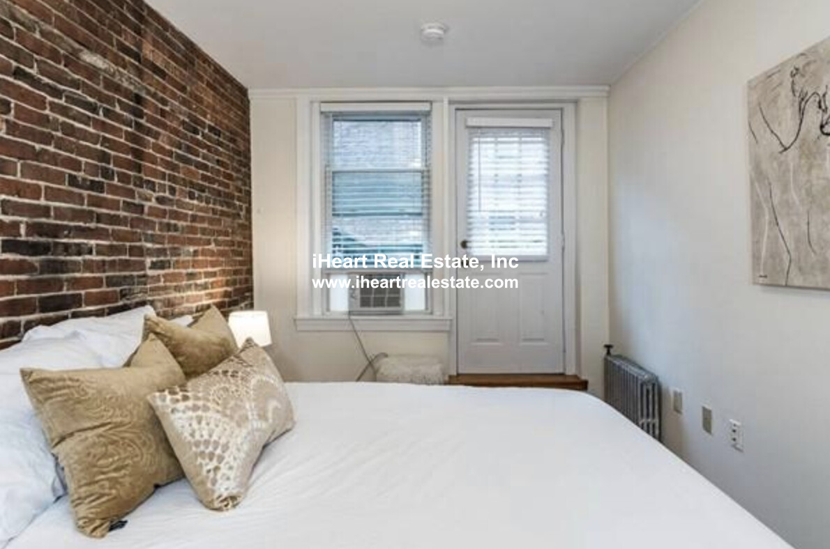 41 Grove St, Beacon Hill