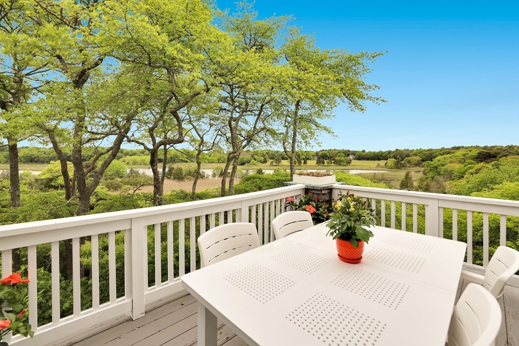 17 Bourne Point Rd, Wareham