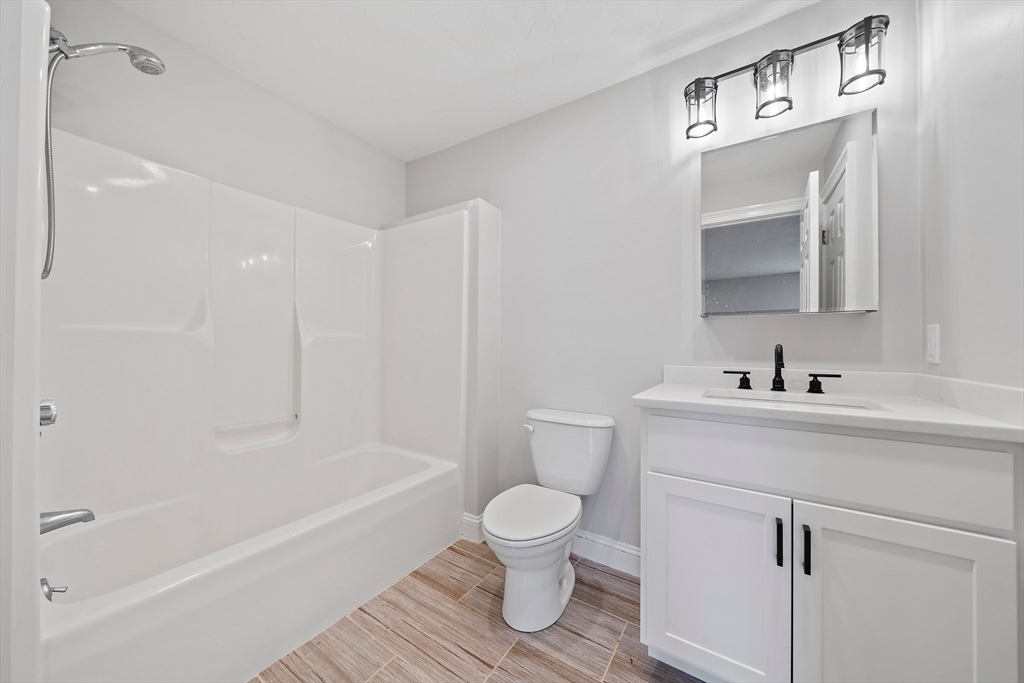 238 Neponset St, Canton