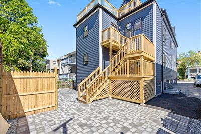 72 Stanley Ave, South Medford