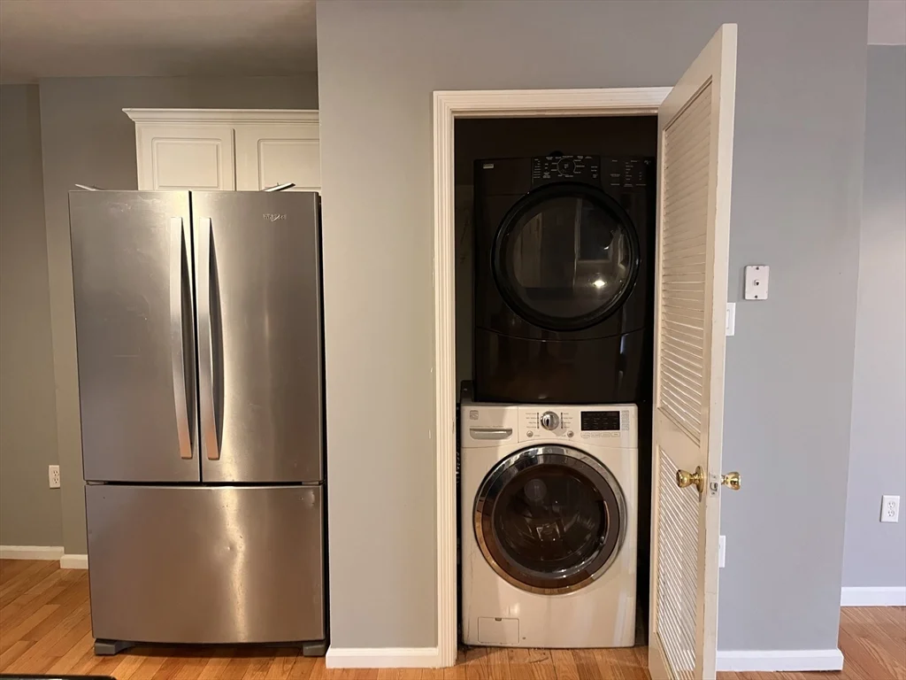 242 Park Ave, Revere