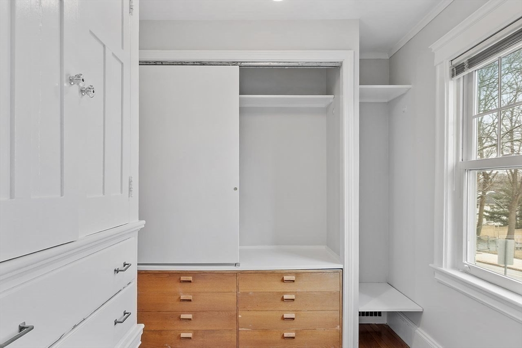 110 Leonard St, Belmont