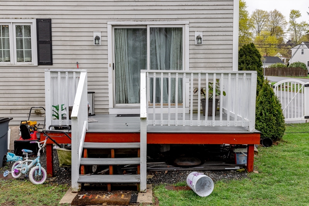 348 Osgood St, North Andover