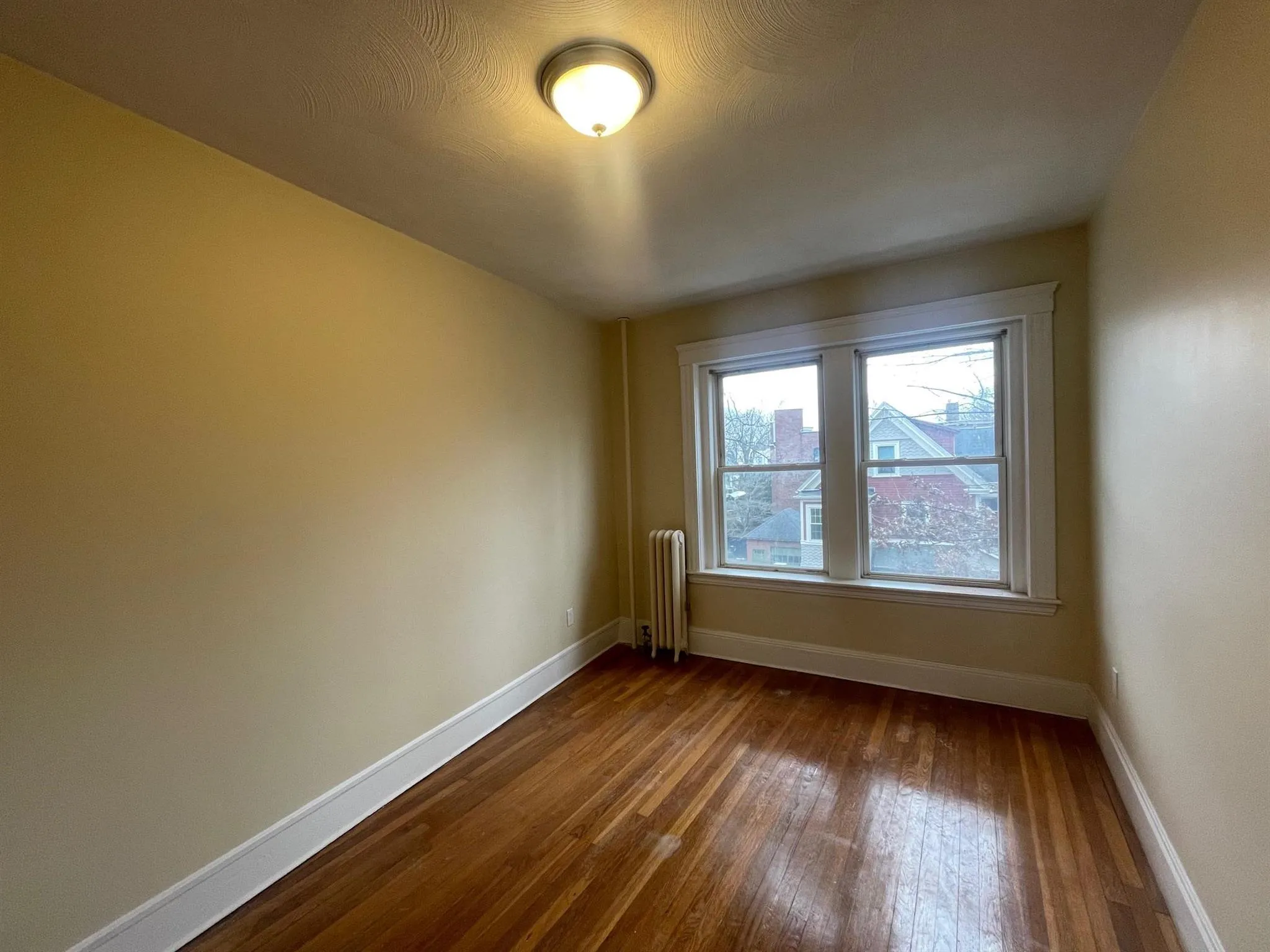 15 Linnaean St, Harvard Square