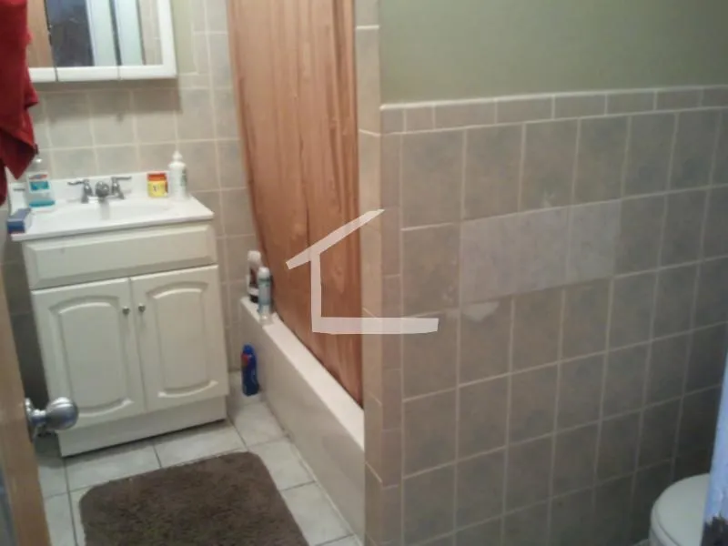 88 Hammond St, Roxbury