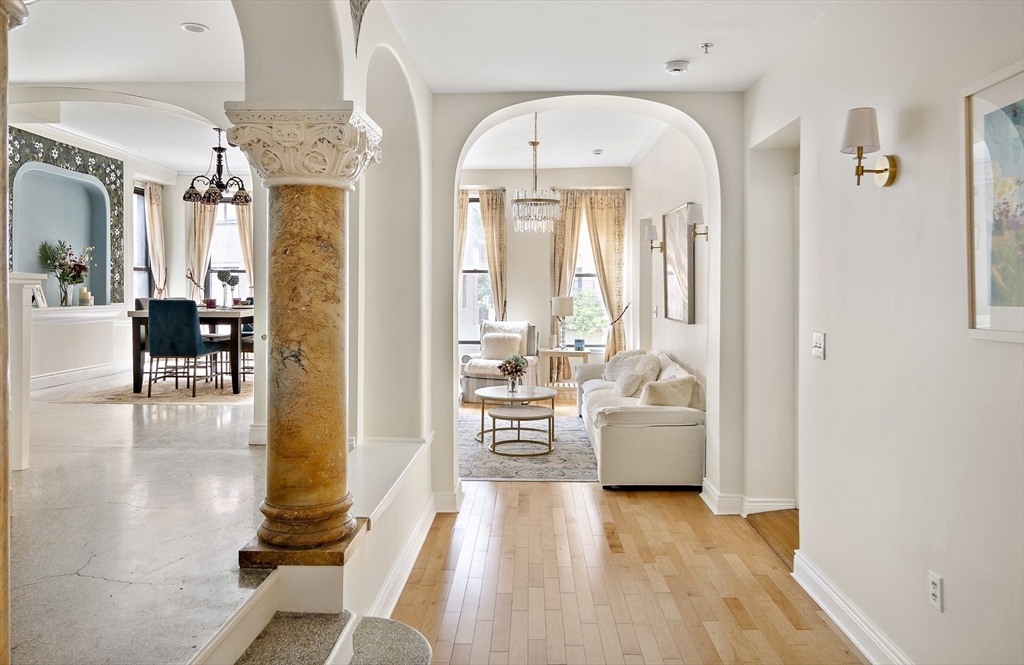 4 Charlesgate E, Back Bay