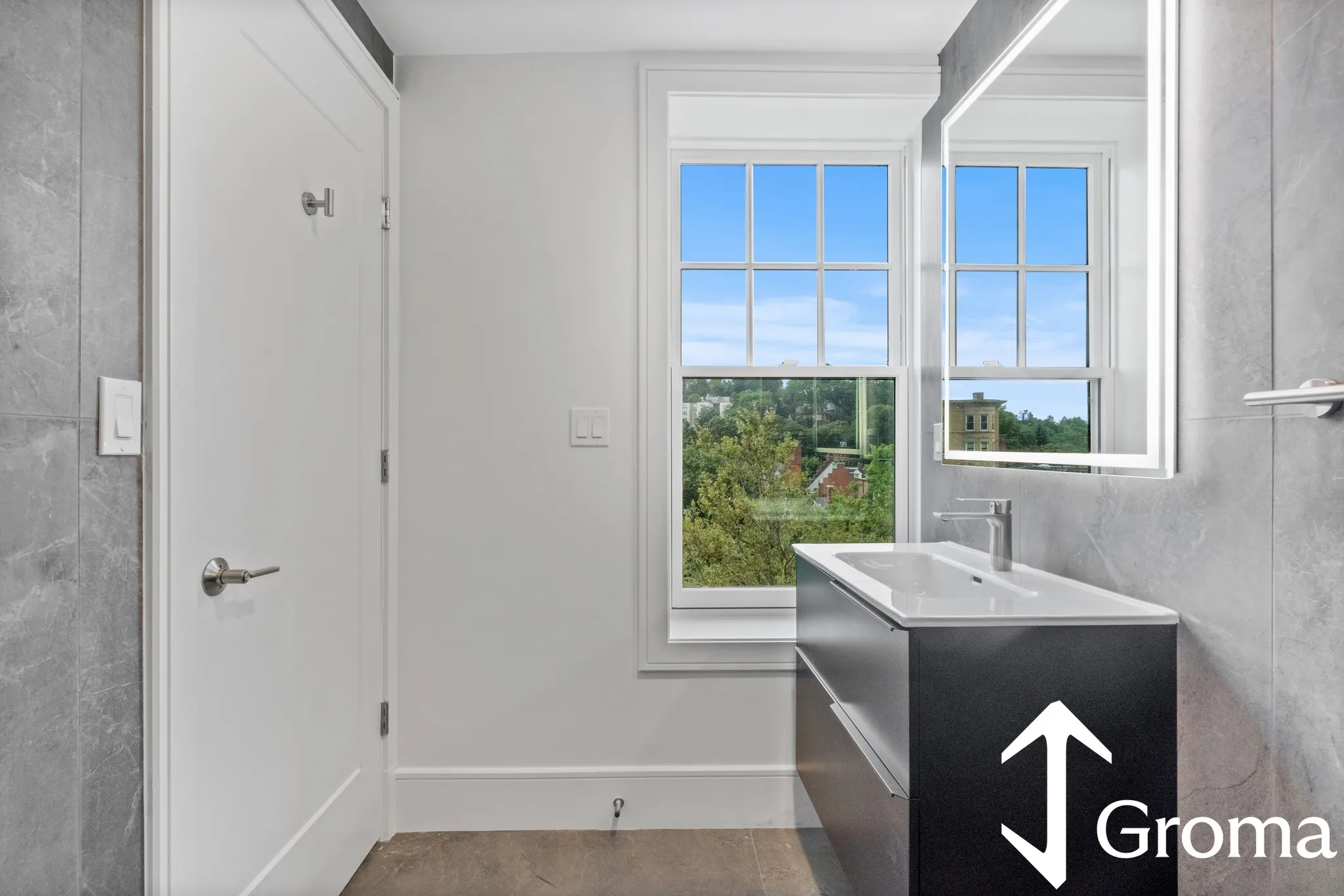 1578 Beacon St, Corey Hill