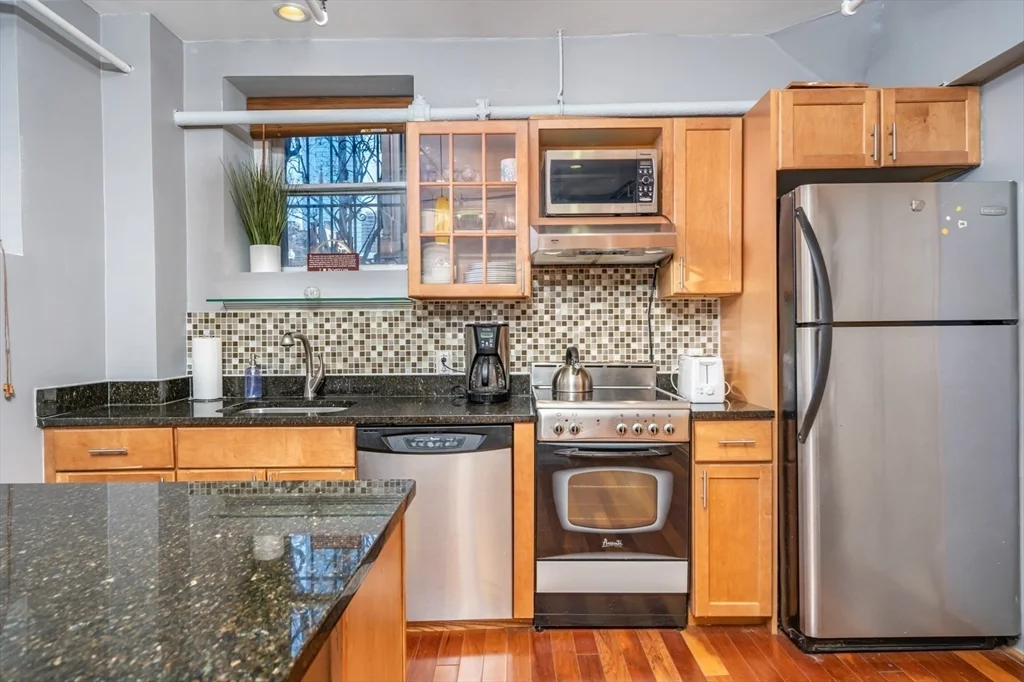 330 Dartmouth St, Back Bay
