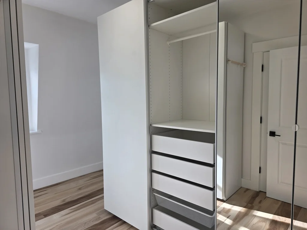 84 Dudley St, Medford