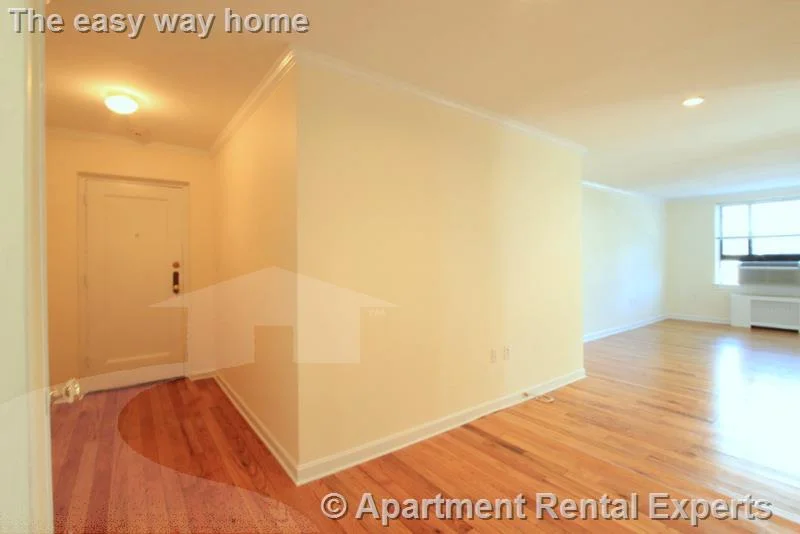 60 Brattle St, Harvard Square