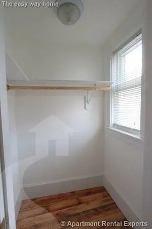 6 White Street Pl, North Cambridge