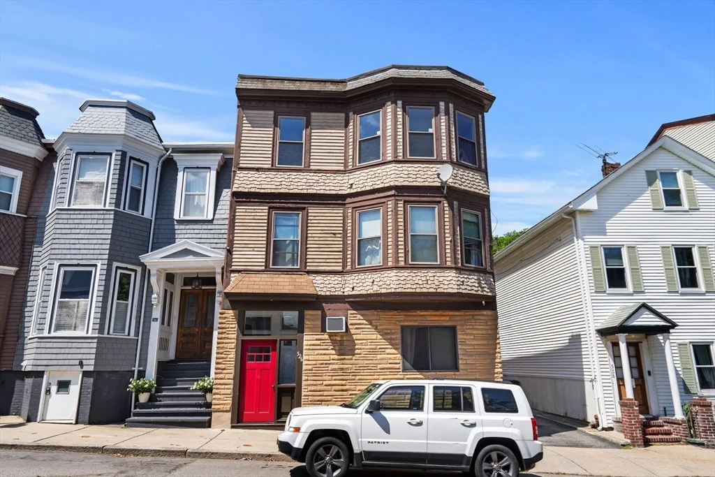 526 E 5th St, South Boston