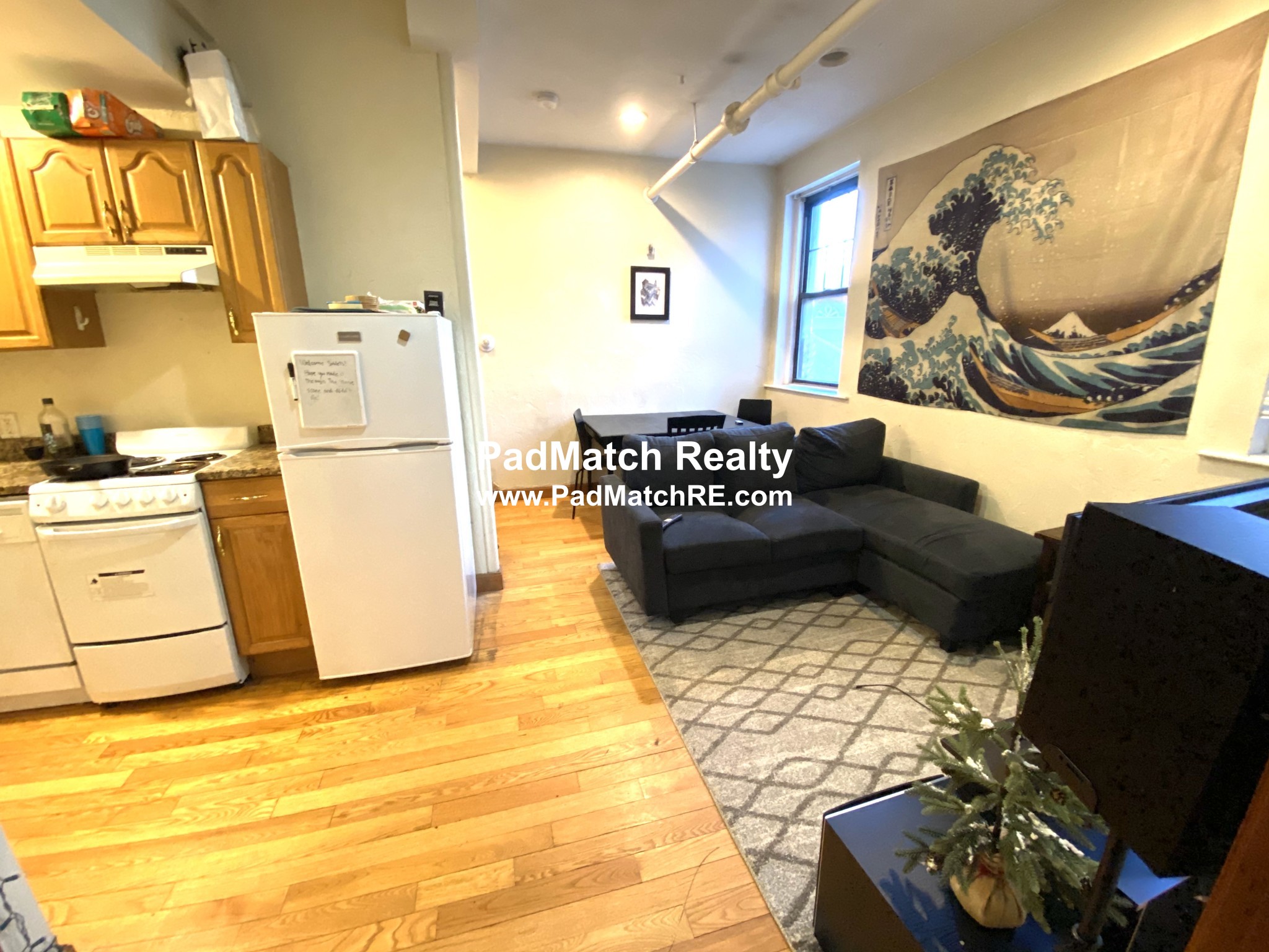 204 Hemenway St, Fenway