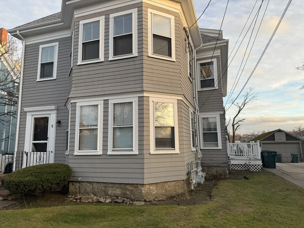 5 Lothrop St, Plymouth