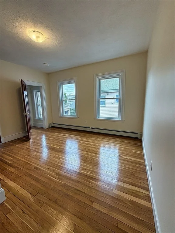 12-14 Mckenn St, Waltham