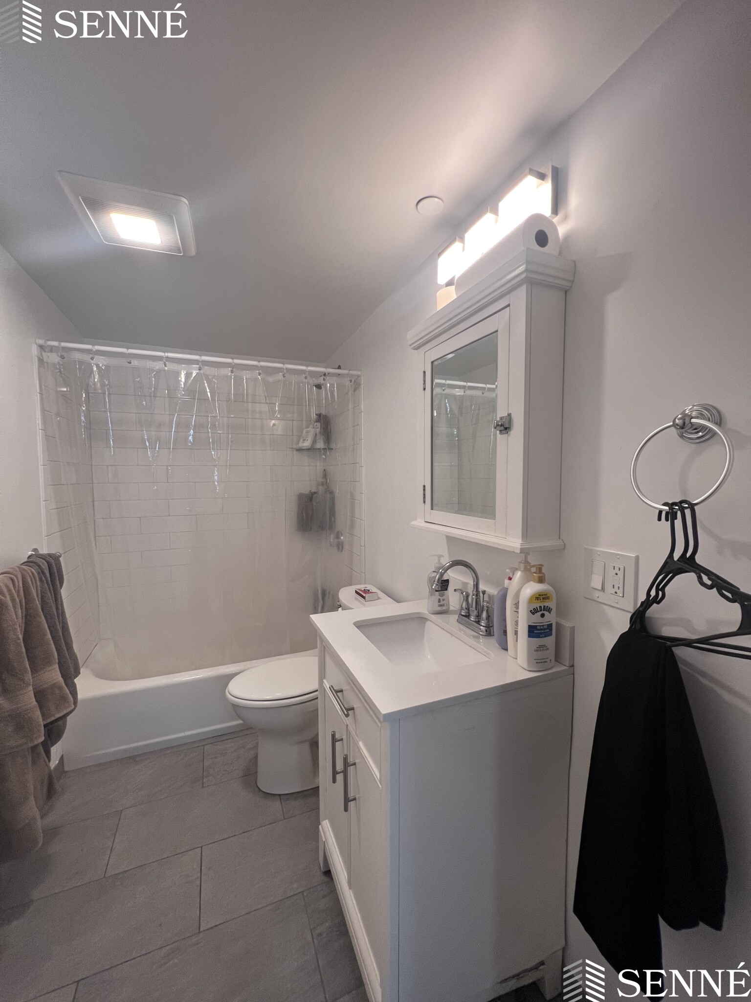 3 Linnaean St, Neighborhood Nine