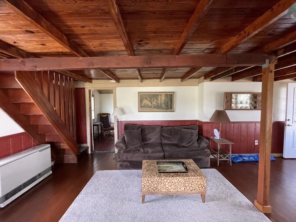 28 Brighton St, Green Harbor