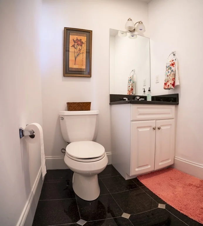 93 E Central St, East Natick