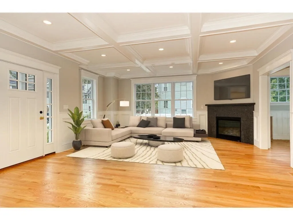 24 Grant Ave, Belmont