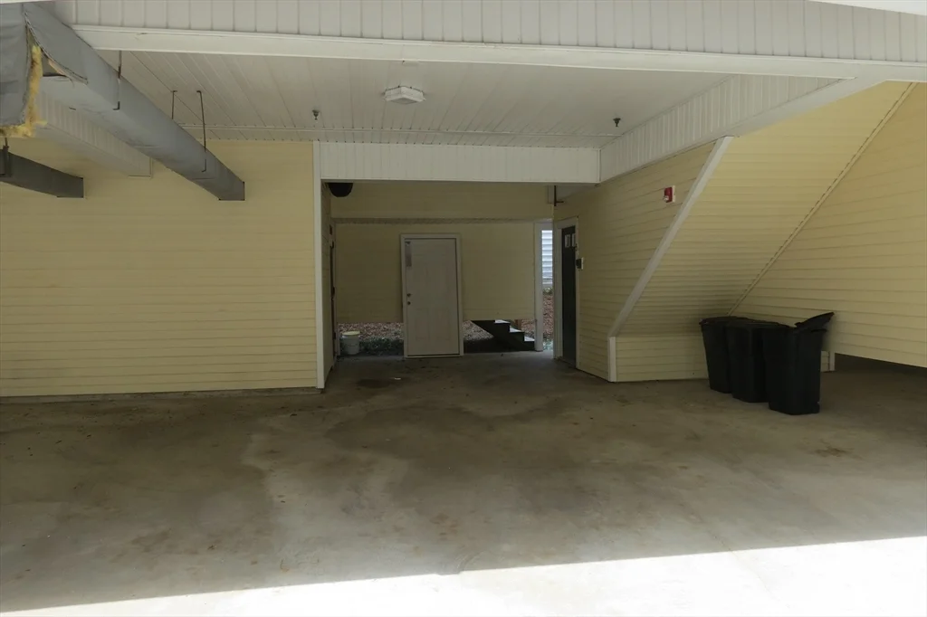 11 Railroad Ave, Salisbury