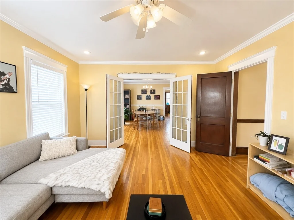 18 Linden Pl, Coolidge Corner