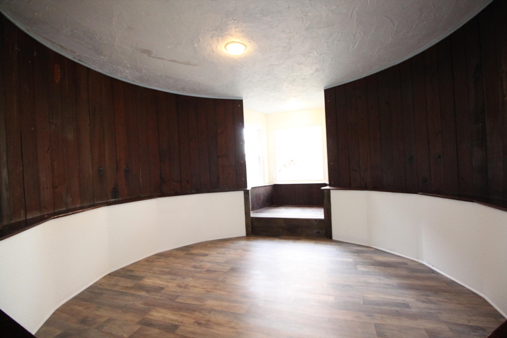 16 Middlesex St, Chelmsford