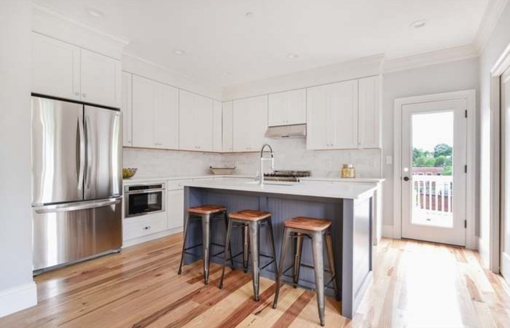 44 Evergreen St, Jamaica Plain