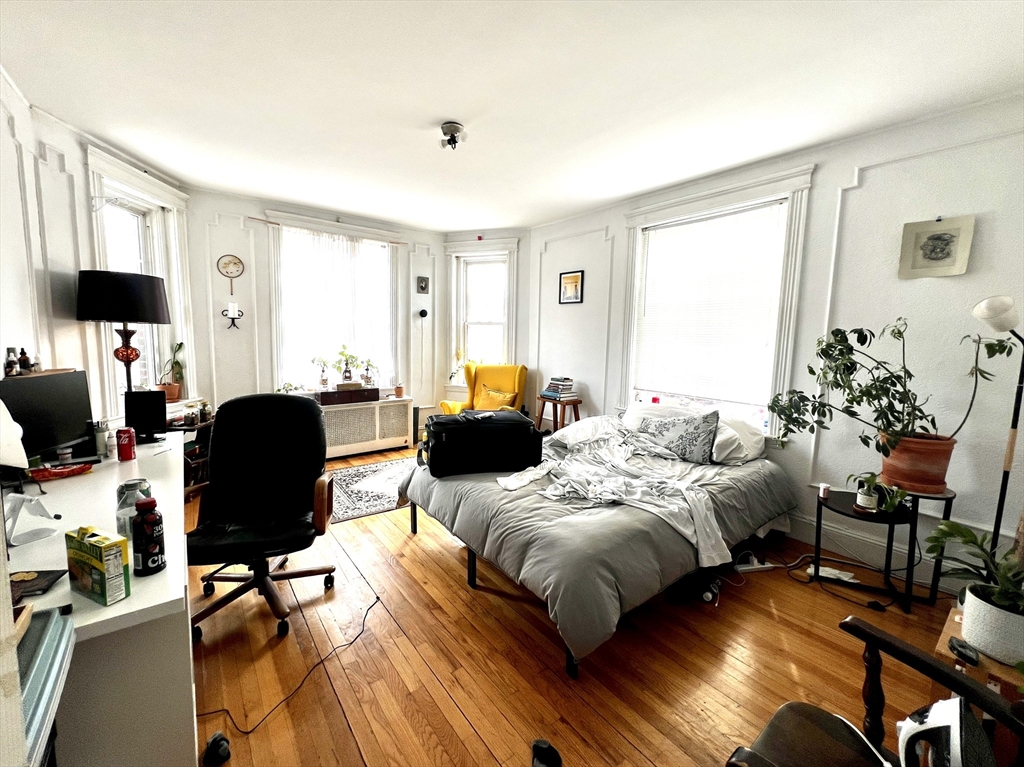 74 Babcock St, Coolidge Corner